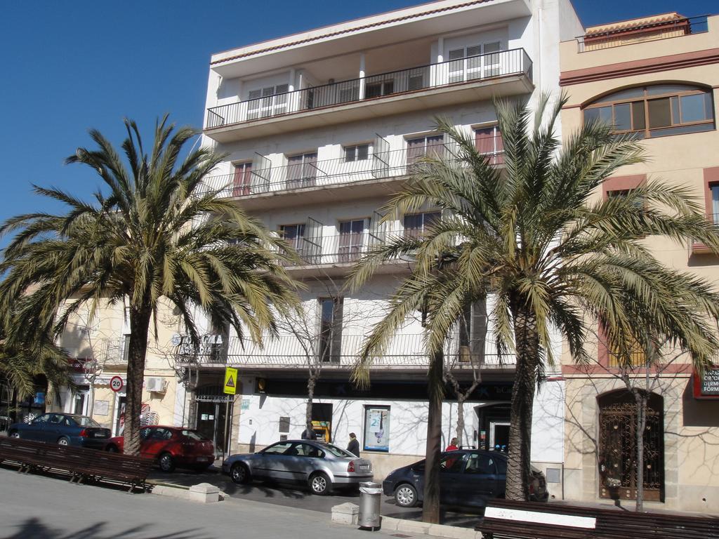 Hostal Residencia Celma Sant Carlos de la Ràpita Zewnętrze zdjęcie